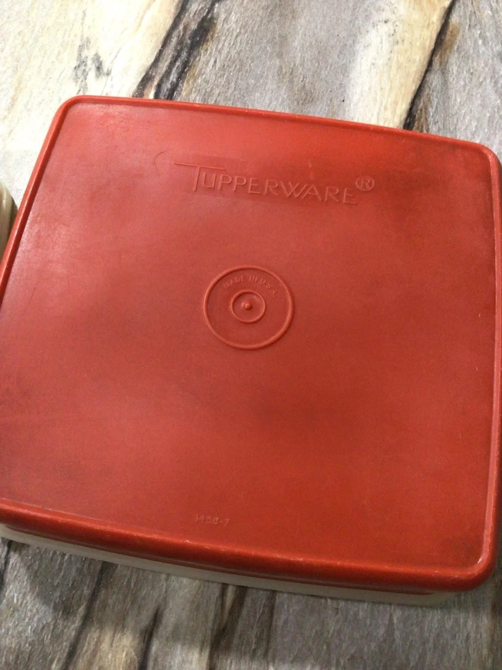 Vtg Tupperware Square Away Sandwich Keepers Set Almond & Paprika Red 670 1458